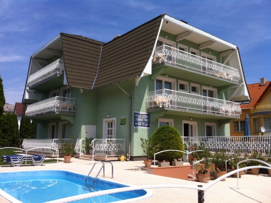 ZÖLD VENDÉGHÁZ - GREEN GUESTHOUSE - GRUNES HAUS