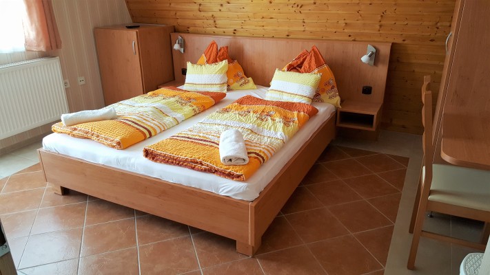 SZOBA - ROOM - ZIMMER