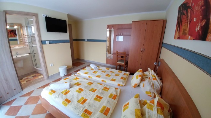 SZOBA - ROOM - ZIMMER