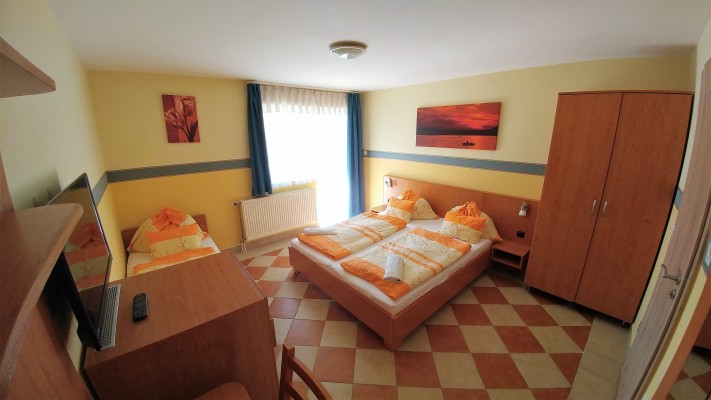 SZOBA - ROOM - ZIMMER