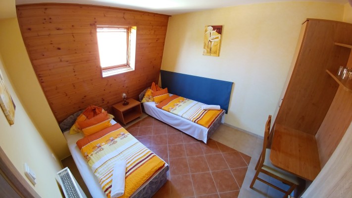 SZOBA - ROOM - ZIMMER