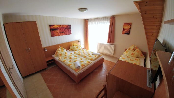 SZOBA - ROOM - ZIMMER