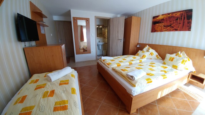 SZOBA - ROOM - ZIMMER