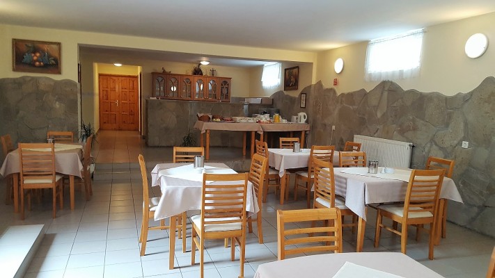 REGGELIZTETŐ - BREAKFAST ROOM - FRÜHSTÜCKSRAUM